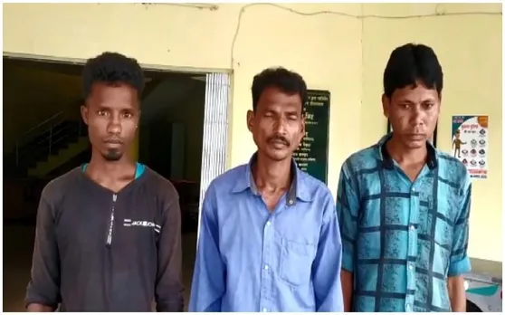 छत्तीसगढ़ : जनजागरण कार्यक्रम से प्रभावित होकर तीन नक्सलियों ने किया आत्मसमर्पण