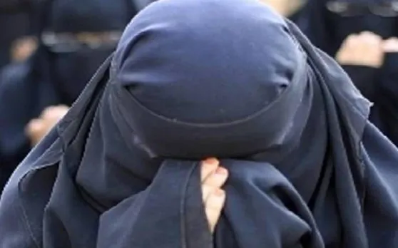 जल गई रोटी तो शौहर ने दे दिया तलाक, दो बच्चों के साथ घर से भी निकाला