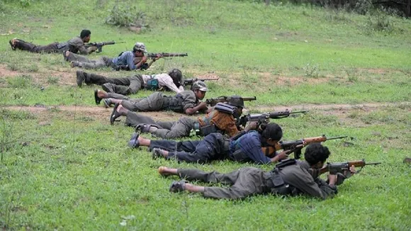 भीमा कोरेगांव और नक्सलियों के बीच क्या है कनेक्शन, जानें यहां