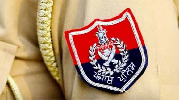 खतरनाक अपराधियों को छोड़ने के लिए पुलिस अधिकारी ने रिश्वत में ली ऐसी चीज, रह जाएंगे दंग