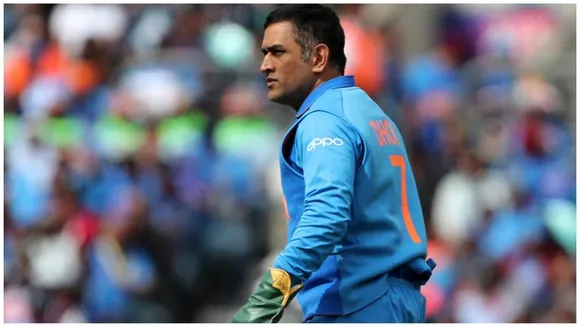 dhoni keeping