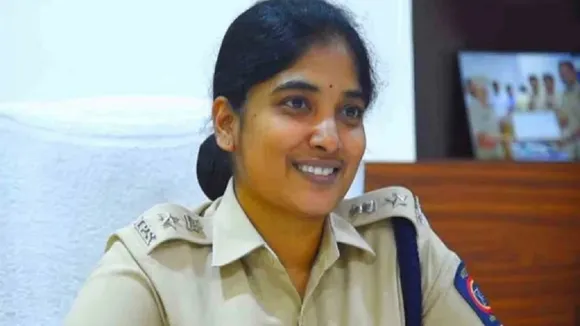 14 में शादी, 18 में दो बच्चे, नहीं मानी हार और बन गई IPS Officer