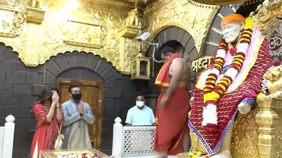 Shilpa and Raj in Shirdi Sai Mandir