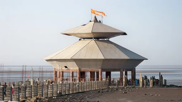 Gujarat Stambheshwara Gayab Mandir