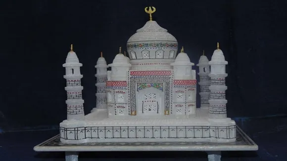 Tajmahal photo or showpiece vastu tips