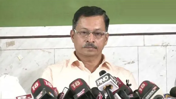 Shradha Walker Murder Case: Father Meets Devendra Fadanvis