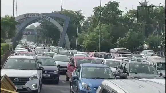 delhi traffic police ashram flyover