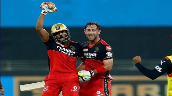 Virat Kohli and Glenn Maxwell