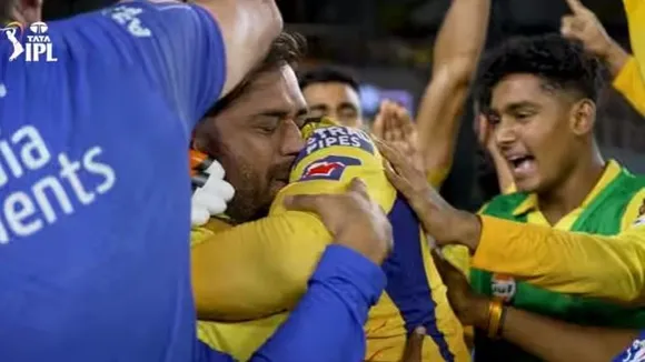 IPL 2023 MS Dhoni Emotional Video viral