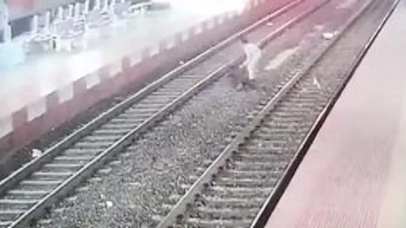 bravery captured in CCTV