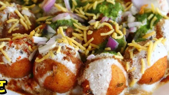 aloo vada chaat