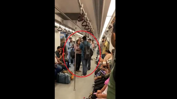 Delhi Metro Viral Video