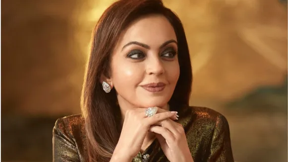 how much nita ambani makeup artist fees