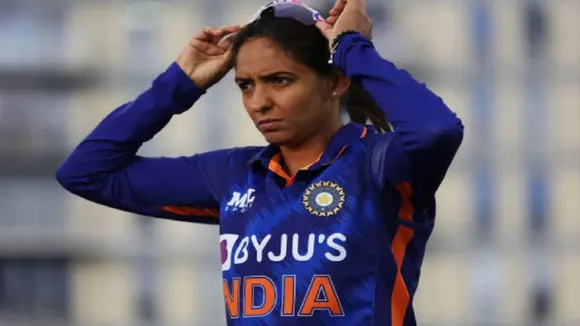 harmanpreet kaur angry on umpire gave disputed statement