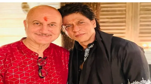 Anupam Kher and Shah Rukh Khan