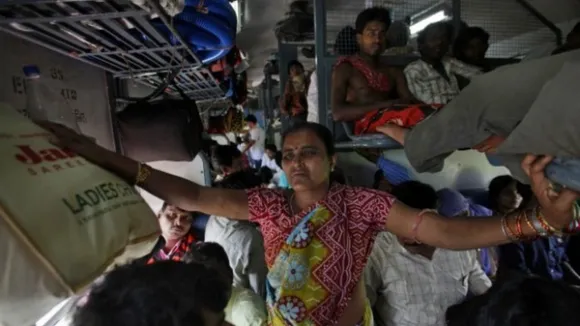 snake in chambal express