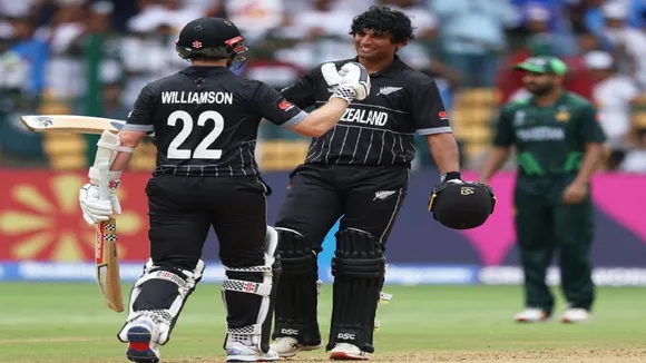 NZ vs PAK Live Score nz