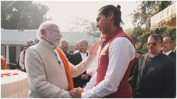 Dino Morea meets pm narendra modi