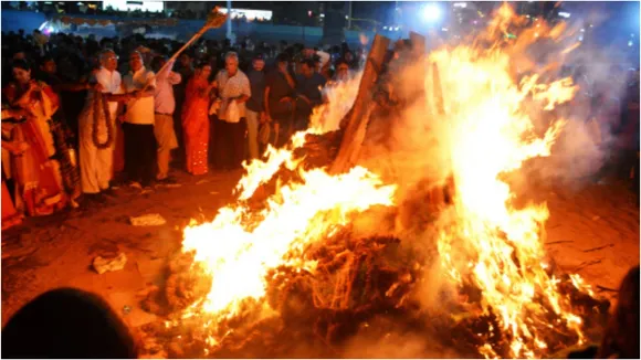 Holashtak pooja