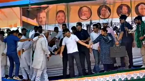 rahul gandhi stage