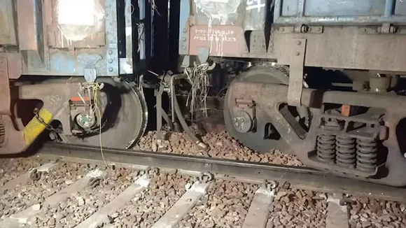 train derail