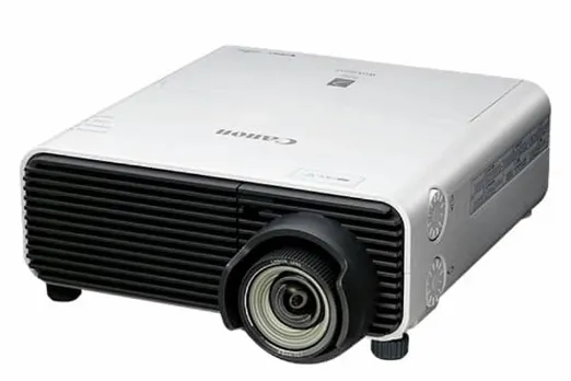 Canon Empowers Its Projector Portfolio with WUX6010/WUX450ST and LX-MU800Z