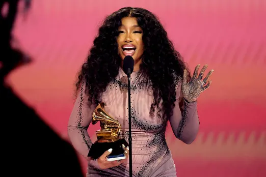 SZA Gets Emotional Accepting 2024 Grammy for Best R&B Song