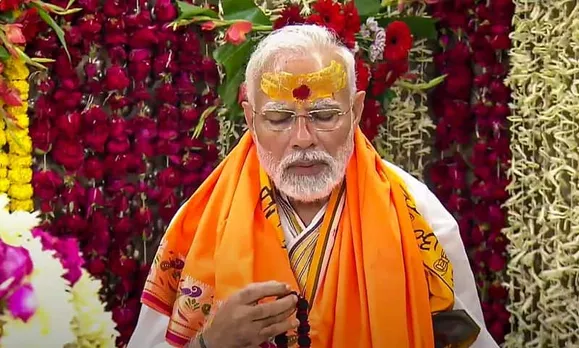 PM Modi At Kedarnath Temple: கையால் நெய்யப்பட்ட பிரதமர் மோடி அணிந்த ஆடையின்  சிறப்பு இதுதான்!!