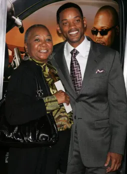 Will Smith's Wife & Mom Breaks Silence After He Slaps Chris Rock at Oscars 2022<br />
