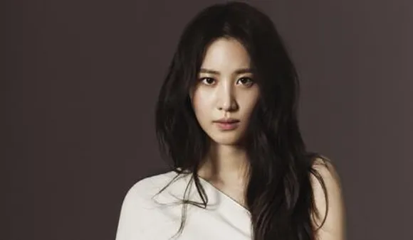 Claudia Kim