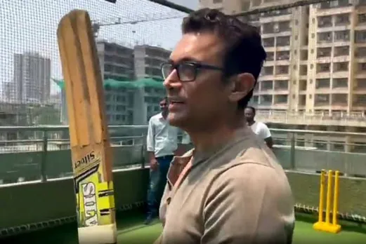 Aamir Khan prepares for hosting the T20 finale!
