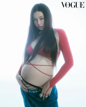 Honey Lee Flaunts Her Baby Bump In Beautiful Pregnancy Photoshoot