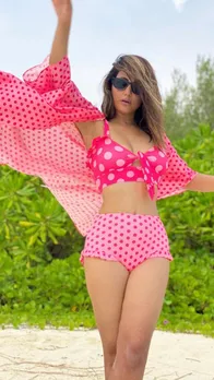 Hina Khan's Best Bikini, Swimsuit And Dresses Worn On Her Beach Holidays
