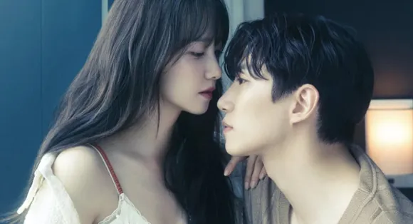 King the Land' co-stars YoonA and Junho show steamy chemistry in new  pictorial for 'Allure Korea' | allkpop