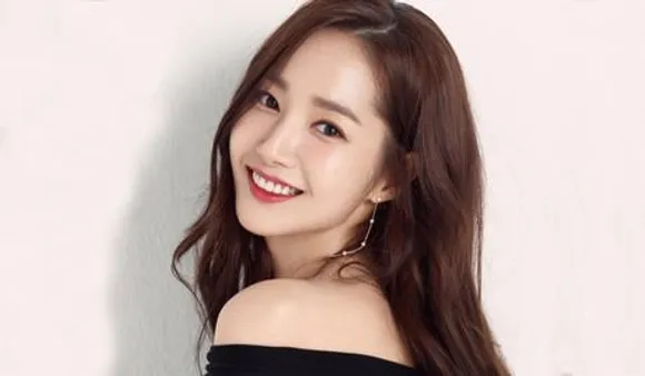 Park Min Young Says, "She lacks a bit of flexibility" While Talking About Her Role In “Forecasting Love And Weather”<br />
