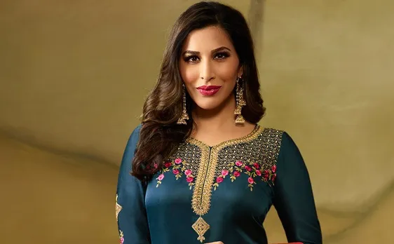 Sophie Choudry contestant  joins 'Justice for Johnny Depp' movement amid trial with Amber Heard