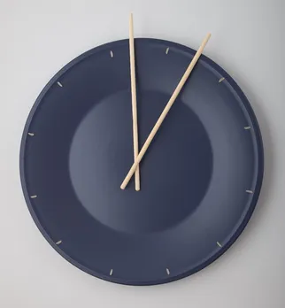 Buy These 5 Grand Wall Clock Online for Your House Décor 