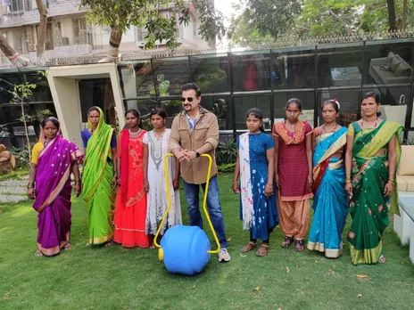 Sanjay Kapoor with Wells on Wheels