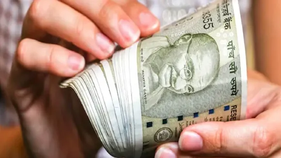 Investing 10,000 In This Modi Govt Scheme For Daughters Will Yeild 37.68 Lakh