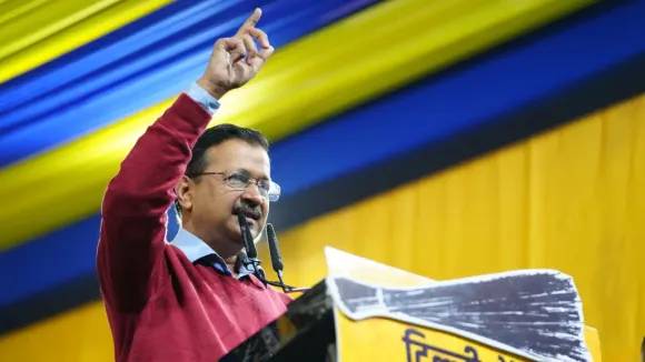 Free Bus Travel, Metro Discount For Students In AAP’s Delhi Polls Manifesto