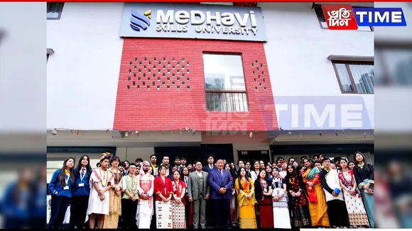 DGP Robin Hibu IPS with MSU students.