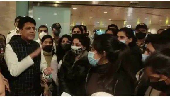 219 Indian Nationals evacuated from Ukraine arrives in Mumbai