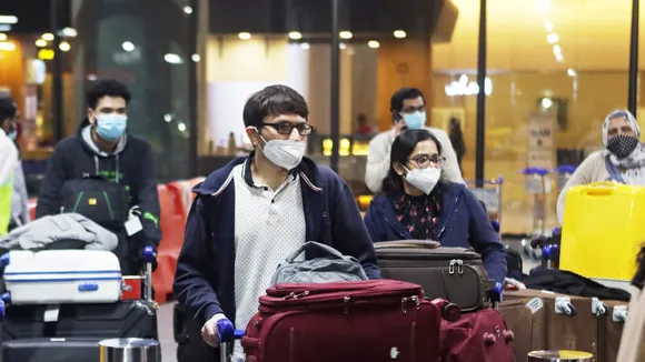 DGCA Makes Face Masks Mandatory in Airports, Inside Flights