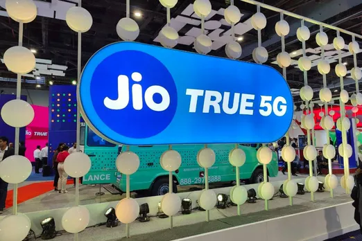 Reliance Jio Reports 13 % Hike In Profits For 4th Quarter