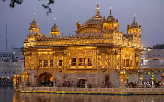 Woman Denied Entry into Amritsar’s Golden Temple, SGPC Issues Clarification