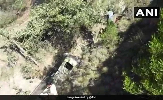 15 Killed in J&K After Bus Falls Into Gorge