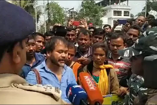 KMSS Stages ‘Gherao’ At PnRD Assam HQ