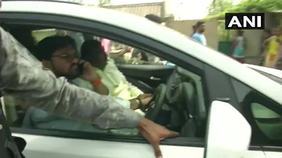 BJP candidate Babul Supriyo’s vehicle vandalised in Asansol