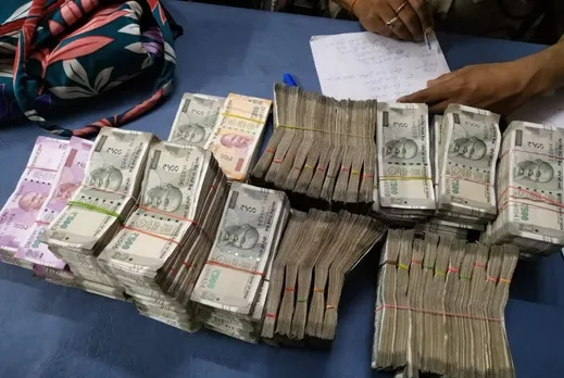 Rs. 49.98 lakh recovered from two women at Lumding railway station