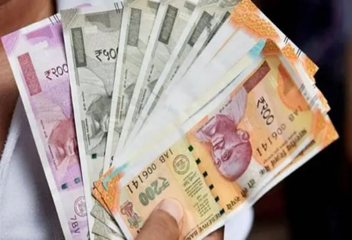 Rupee ends lower at 71.23/dollar